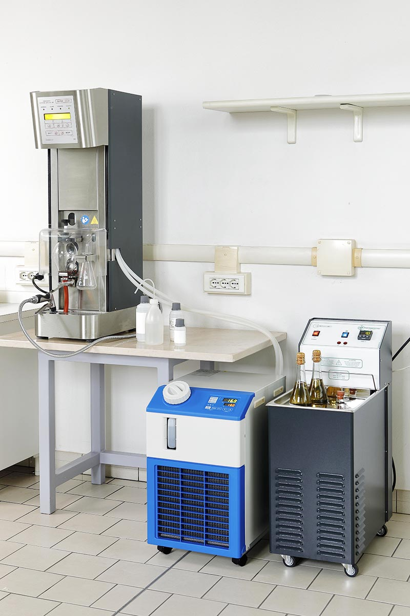 Termostat pro testování lahvových vzorků | DONAU LAB Prague